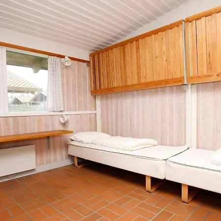 Ferienhaus Holiday Lxiv *